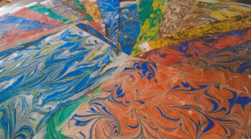 Rita e l'arte della carta e dei colori